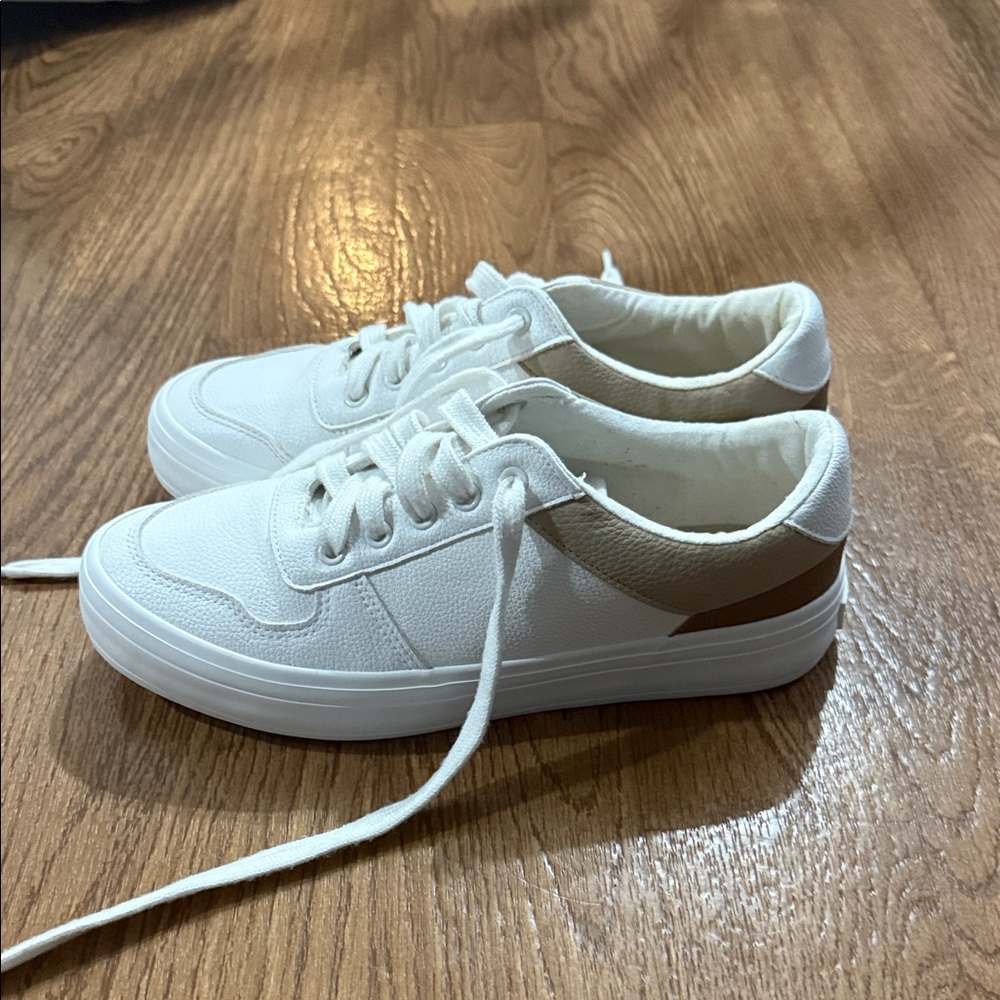 Nautica Classic White Lace-Up Sneakers